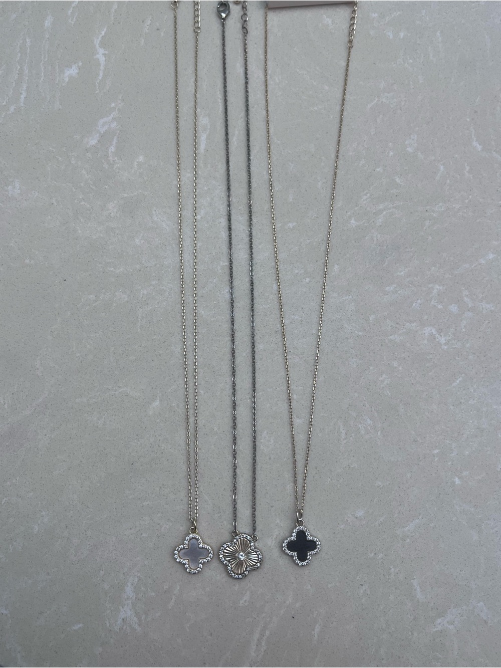 LOT 3pc Alhambra Gold Clover Pendant Necklace in White pearl Gold Black - Picture 4 of 6
